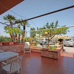 Santa Lucia Con Patio E Giardino By Wonderful Italy Villa